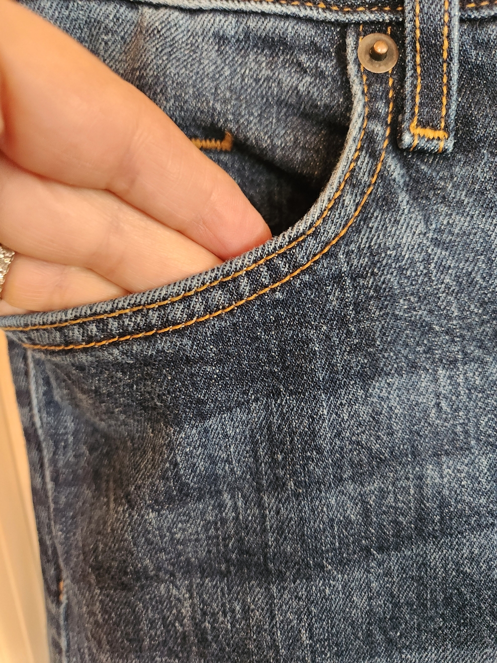 Kimes Ranch Jennifer High Rise Flare Trouser Jeans Faded Dark Wash Size 8/30 - Picture 5 of 11